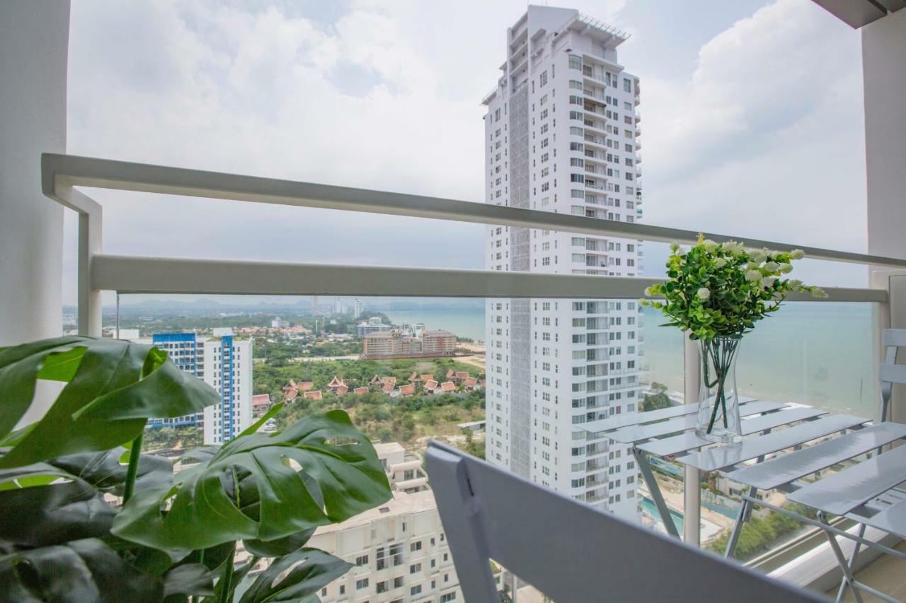 Veranda Residence Pattaya By Boom Na Chom Thian Bagian luar foto